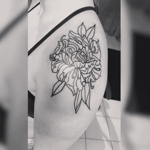 Floral Tattoo - Done On Shoulder • @Valley13Tattoo • @k1lgor3