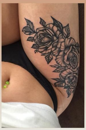 #floral #roses #rosestattoos #besttattoos #Tattoodo #girlswithtattoos #legtattoo #hiptattoos #tattooforgirls #flowertattoo #blackandgreytattoo #tattooideas #tattooart  #girlswithtattoos #tattooidea #tattooideaformoms #tattoodesigns #tattooartist 