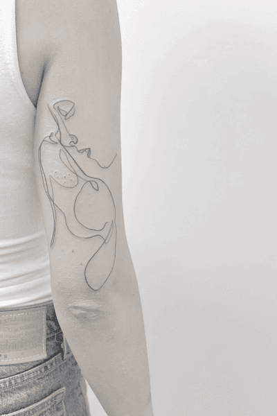 ❤️ XInfo:📞0586/1753076 📩gianlucarondina@hotmail.it #ink #inkedgirls #tattoolife #tattooed #inked #handtattoo #inkwell #tattoist #inkedlife #tattoos #tats #inklife #tattooedgirls #inkstagram #bodyart #instatattoo #minimal #instaart #tattooart #tat #tattoo #inktober #tattooartist #instatag #tatts #inkedup #minimalism #inkedgirl #inkaddict #friends