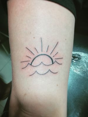 Thanks you my customer 🙏🙏🙏🙏#art #artwork #artist_community #tattoo #tattoos #bngtattoos #tattooart #tattooartist #ink #inked #potn #potd #leteringtattoo #bangkok #udomsuk #girlswithtattoos #girltattoo #smalltattoos #daily​#dairy​ #krabi#railaybeach​ #wavetattoo #wave #​sun #sunrise #sunset 