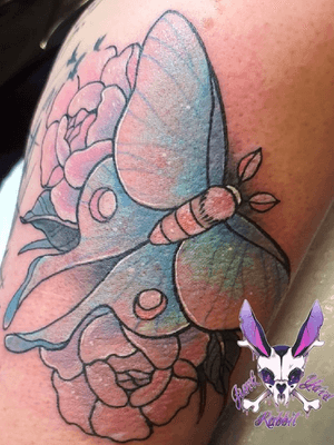 Gotnto do my pretty moon moth for Ginny! So happy with how nice this cane out! Follow me on: Instagram - https://www.instagram.com/junkyardrabbit/ Twitter - https://mobile.twitter.com/junkyardrabbit?lang=en