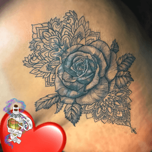 Larger image or a cover up piece on the upper hip