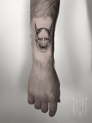 Hannya tattoo by Abby Drielsma #AbbyDrielsma #hannya #minimal #small #mask #noh #illustrative #fineline