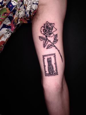Classic rose and a stamp tattoo with the Belfort of Bruges miniature
