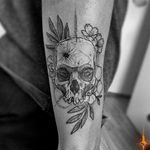 Nº904 #tattoo #tattooed #ink #inked #skull #skulltattoo #flower #flowertattoo #floral #floraltattoo #marine #marinetattoo #usa #warrior #stencilstuff #dynamiccolor #dynamiccolorco #dynamicink #fkirons #spektrahalo2 #bylazlodasilva