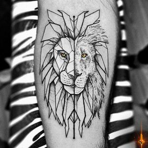 Nº802 #tattoo #tattooed #ink #inked #boyswithtattoos #lion #liontattoo #feline #geometry #geometric #geometrictattoo #symmetry #symmetric #symmetrictattoo #eyes #lioneyes #stencilstuff #bigwaspcartridges #dynamiccolor #dynamicink #radiantcolorsink #cheyennetattooequipment #hawkpen #bylazlodasilva Based on another design.