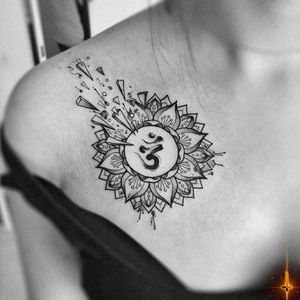 Nº851 #tattoo #tattooed #ink #inked #girlswithtattoos #mandala #mandalatattoo #om #omtattoo #aum #aumtattoo #shattered #chesttattoo #stencilstuff #dynamiccolorco #dynamiccolor #dynamicink #hummingbirdcartridges #cheyennetattooequipment #hawkpen #bylazlodasilva