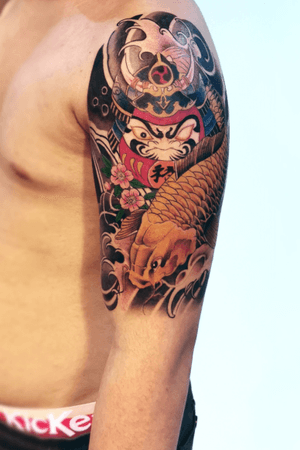 Japanese samurai daruma with koi fish tattoo 感謝顧客的支持與愛戴#感激❤️Tattoo by noa and wai可通過以下聯絡方式預約以及詢問詳情：Contact : 016-9492554Wechat ID: SK6715 /nuby6715Location：block 4-8-7 queens avenue ,jalan bayam ,cheras 55100 klhttps://www.facebook.com/Tattoo.Inks.Studio?ref=br_rsPls like and share to support us.thx all#tattoo #tattoolife #tattooing #tattoostudio #tattooinkstudio #besttattoos #instagram #instatattoo #malaysia #malaysiatattoo #malaysiatattooartist #kualalumpur #kualalumpurtattoo #kualalumpurtattooartist #pudu #velocitytattooshop #velocity #like4like #followforfollow #inked #inkedgirls #japanesetattoo #daruma #darumatattoo #koifishtattoo #koifish