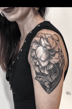 Recently done at Olbia tattoo convention #flowergirl #lovenature#wispers#magic#darkartist#blackwork #blackandgrey