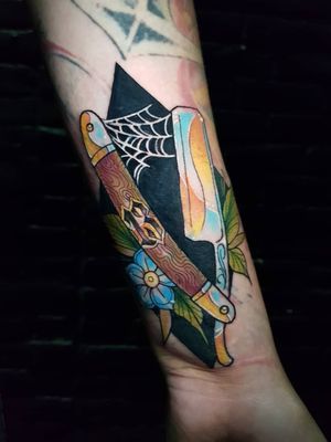 Straight razor cover up/blast over for Shayna, cheers for picking something out of my flash bud! We snuck a tiny 13 in there for Friday 13th as well! Arranv.tattoos@gmail.com . . . . #straightrazor #razortattoo #coverup #blastover #barbertattoo #colourtattoo #colortattoo #friday13th #13tattoo #goth #gothiclettering #customlettering #flower #worldwidewebs #cobweb #razorblade #neotraditionalworldwide #usneo #masstattoonetwork #neotraditional #neotradsub #neotraditionaltattooers #617 #bostonma #bostontattooshop #chrome #creepydarkshit #13 #cutthroatrazor