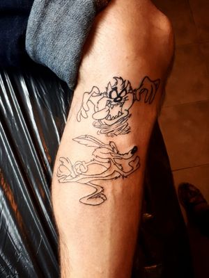 Started working today on a bigger project! Love doing looney stuff 🖤 #looneytoonstattoo #cartoonetwork #looneytunes #cartoontattoo #practice #learning #learningtotattoo #everythingpossible #tattoos #tattoolifestyle #tattoonewbie #ink #inked #inkedgirls #daretochange #daretobedifferent #workingheroes #beginnertattooartist #tattooedgirls #tattooworkers #inkstagram #tattoosession #tattoodo #myinkprints2019