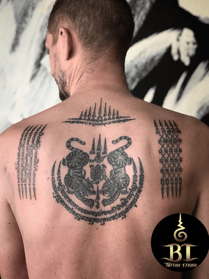 Done traditional Thai sak yant tattoo by Ajarn Ta(www.bt-tattoo.com) #bttattoo #bttattoothailand #thaitattoo #sakyant #sakyanttattoo #thaibambootattoo #thaibamboo #bambootattoo #bambootattoobangkok #bangkoktattoo #bangkoktattooshop #bangkoktattoostudio #tattoobangkok #thailandtattoo #thailandtattooshop #thailand #bangkok #tattoo 
