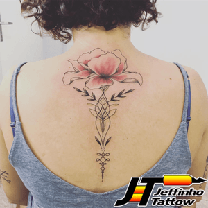Tatuagem flor ornamental. #jeffinhotattow #flor #ornamental