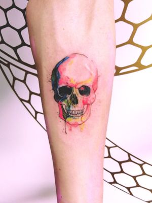 Tattoo Watercolor Skull by Jeko Bohemien Instagram : @jekobohemien 