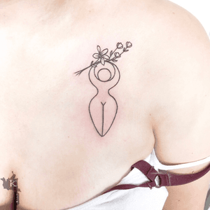 Queen of Wands Tarot Tattoo by Kirstie Trew • KTREW Tattoo • Birmingham, UK 🇬🇧 #queenofwands #tattoo #tarottattoo #fineline #linework #birminghamuk