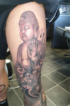 Protecting Buddha