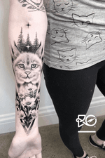 By RO. Robert Pavez • Little Canadian Lynx 🖤 • Done in studio Chronicink • 2019 #engraving #dotwork #etching #dot #linework #geometric #ro #blackwork #blackworktattoo #blackandgrey #black #tattoo #fineline