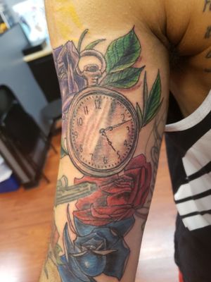 Pocketwatch with Rose's #roses #colortattoo #pocketwatch #azartist 