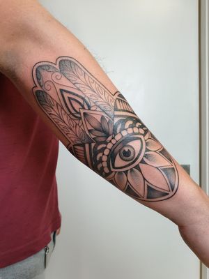 Hamsa tattoo 