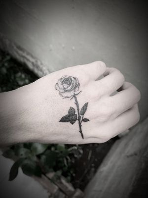 Rose Micro-realism tattoo 
