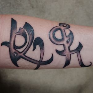 #Shadowhunters rune tattoos! ➰ #Fearless #Heal
