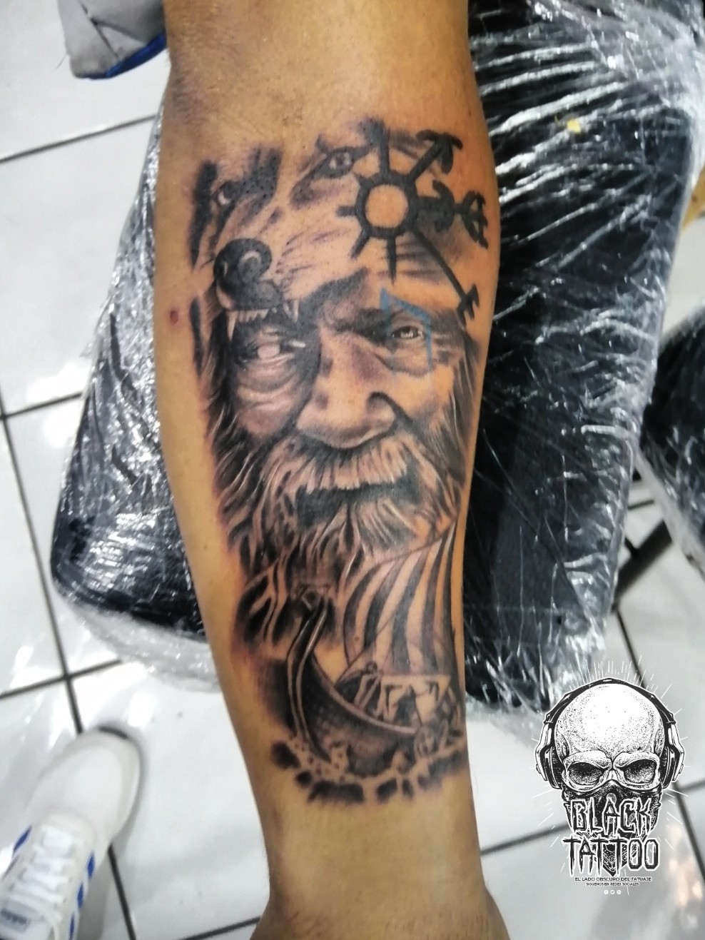 Tattoo uploaded by Michał Gawlik • Odin #odin #norsemythology #NorseTattoos  #NordicTattoo #nordicgod #thor #mythologytattoo • Tattoodo