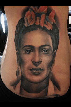 Frida Khalo portrait done on the ribs 