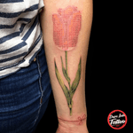 Patchwork Tulip #tattooart #tattooartist #colortattoo #flower #flowertattoo #tulip #tuliptattoo #patchwork #inked 