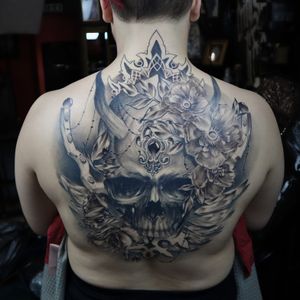 Incredible work, brutal half back piece for pro fighter by @wandal.tattoo 🔥 Bookings and enquiries : crimson.tears.tattoo@gmail.com www.tattooinlondon.com #uktattoo #crimsontearsldn #londontattoos #londontattooartist #tootingtattoo #killerink #tattooedgirls #backtattoo #skulltattoo #radtattoos #inkig #tattoosnob #tattooworld #tattoolondon #dailytattoos #русскийлондон