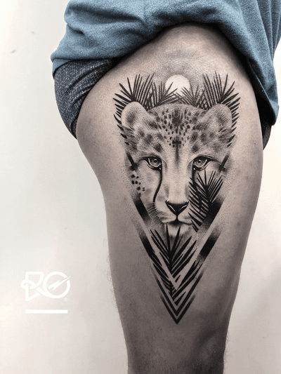 By RO. Robert Pavez • Cheetah 👁 • Done in studio Chronicink • 2019 #engraving #dotwork #etching #dot #linework #geometric #ro #blackwork #blackworktattoo #blackandgrey #black #tattoo #fineline