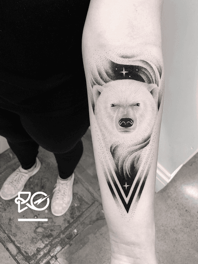 By RO. Robert Pavez • North winds - Polar Bear • Done in studio Chronicink • 2019 #engraving #dotwork #etching #dot #linework #geometric #ro #blackwork #blackworktattoo #blackandgrey #black #tattoo #fineline