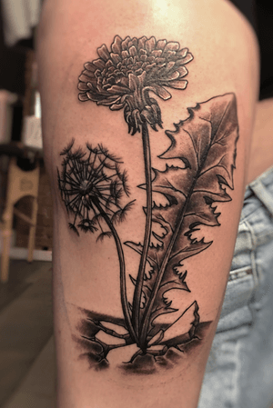love doing flower tattoo.