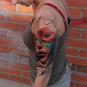 Tatovor Paweł Skarbowski. Surealistic tatoveringer. Realistic colour realizm. Tattooist based in Oslo Norway at High Fever Tattoo Oslo