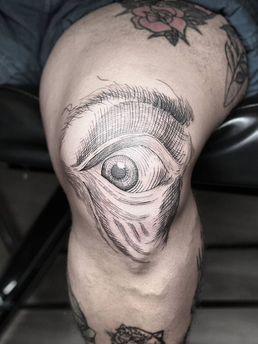 Tattoo uploaded by seppe_tattoo • "Big eye on knee" #fineline # ...