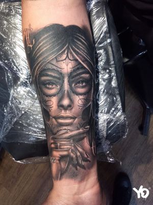 Black and grey Mexican style tattoo, the day of the dead.