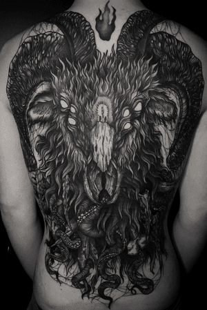 Ludo Mortuus finished off Baily’s back recently. Thanks for coming in to get tattooed and sitting like a total champ!! 🤘🤘  #tattooartists  #newzealandtattoos #nztattoos #wellingtontattoos  #tattoos #tattooartist #ink #blackworktattooartist #saturniatattoos #nztattoo #inkillustration #horrortattoo #blackworkershero #illustrationow #blackworkart #horrorart #darkarttattoo #btattooing #darkart  #thy.art.is.art #thedarkestwork #a_drop_of_black #creepy #tentacles #hplovecraft #tattoodesign #blvckwork #blkttt #blackworknow #baphomet