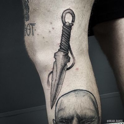 Кунай. По моему рисунку. #knife #knifetattoo #dotwork #darkart #darktattoo #darktattoos #horror #saintpetersburg #weapon #weapontattoo