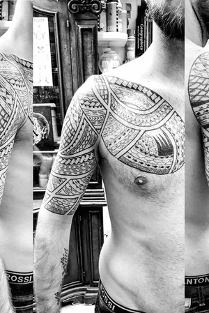 Handpoked#traditional#tattoo#freehand#inklove#blacktattoo#buntfürsleben#dotwork#studio#onelove#silverbackink#stickandpoke#handpokers#stickandpoked#handmadetattoo#polynesiantattoo 