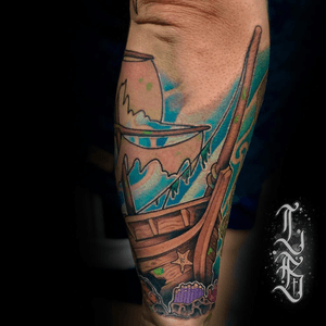 Done by Lex van der Burg@swallowink @balmtattoo_benelux #tat #tatt #tattoo #tattoos #tattooart #tattooartist #arm #armtattoo #realistic #realistictattoo #ocean #oceantattoo #color #colortattoo #neotraditional #neotraditionaltattoo #blackandgrey #blackandgreytattoo #newschooltattoo #newschool #shiptattoo #ship #inkee #inkedup #inklife #inklovers #art #bergenopzoom #netherlands 