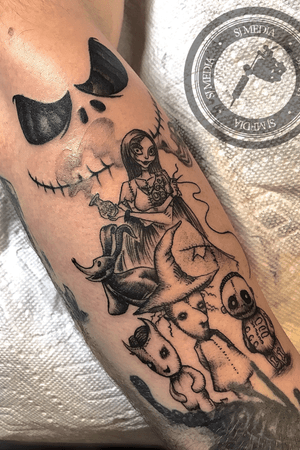 Super dope session on one of my clients, with a custom nightmare before Christmas piece🤙🏼