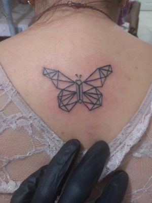 Butterfly tattoo geometric back.#exploration#reincarnation  #butterflytattoo #geometrictattoo #zenkyink #zenkyinktattoo #zenkyinktattooart #linestattoo #geometric #mariposa #tatuajegeometrico #mariposatattoo #tatuajeconlineas 🇲🇽Juárez, Chihuahua México 🇲🇽6561318305Tattoodo.com/ZenkyinkFb.com/ZenkyinkInstagram @zenkyink