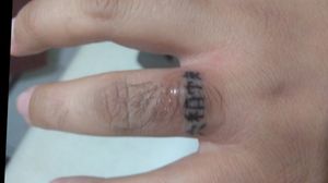Anniversary / family / weddingband tattoo#familytattoo #weddingtattoos #ringtattoo #ring #linework #letteringtattoo #tatuajedefamilia  #familia #tatuajedeanillo #anillotatuaje #tatuajelineas #lineas #bandamatrimonial #Zenkyink #zenkyinktattoo #tattoos #blackink 🇲🇽Juárez, Chihuahua México 🇲🇽6561318305Tattoodo.com/ZenkyinkFb.com/ZenkyinkInstagram @zenkyink