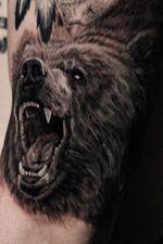 Really fun bear addition to a sleeve. I love nature themes.