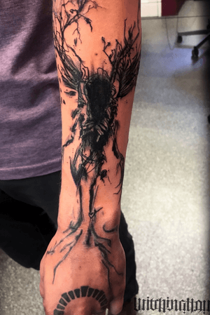 Dark Abstract Ent on lower arm. Thank you for travelling from Canada !🙏🏻#abstracttattoo #tattoo #witchinghournl #witchinghour #dermadonnacustomtattoos #abstract #avantgardetattoo #trashtattoo #tattooist #amsterdamart #amsterdamtattoo #artist #instaart #instatattoo #tattooideas #ent #jrrtolkien #darkart #treetattoo #customtattoo #custom