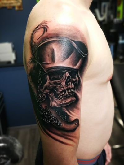 Pirate skull #piratetattoo #blackandgrey #blackandgreytattoo #armtattoo #fullarmsleve #tattooartist #tattoodo #tattoodoapp #awesometattoo #besttattoo 