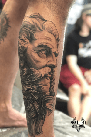 Thunder Struck . . . Glorious Zeus piece by @sfawkestattoos for Emanuel. . . . WALK INS WELCOME or: Email: info@kakluckytattoos.com Call: 021 422-2963 . . . @flashheal @balmtattoonordic . . . #tattoos #art #capetown #kakluckytattoos #tattoo #tattooartist #tattoosofig #crispy #kloofstreet #southafrica #420 #tattoodo #tattooartist #tattoosofinstagram #tattoodude #balmtattooafrica #capetowntattoo #kaapstad #capetowntattoos #fresh #goodvibesonly #tattoophotography #realism #greekmythology #zeus 