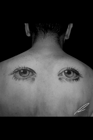Instagram: @rusty_hst Realistic eyes #eyes #blackandgrey #realism #blackandgreyrealism #realistictattoo 