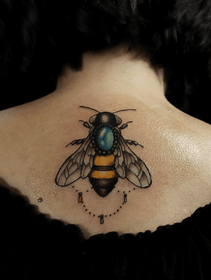 A #honeybee tattoo by Justin. #honey #bee #beetattoo #girlswithtattoos #inkedgirls #wings #jewels #tattooideas #tattoodesigns 
