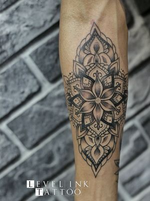 Mandala tattoo done by kaku roy at level ink tattoo#levelinktattoo #besttattoosshop 