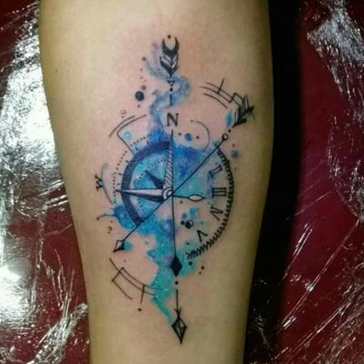 #tattoo #tatuaje #acuarelatattoo #acuarela #watercolor #clock #arrow #brujula 